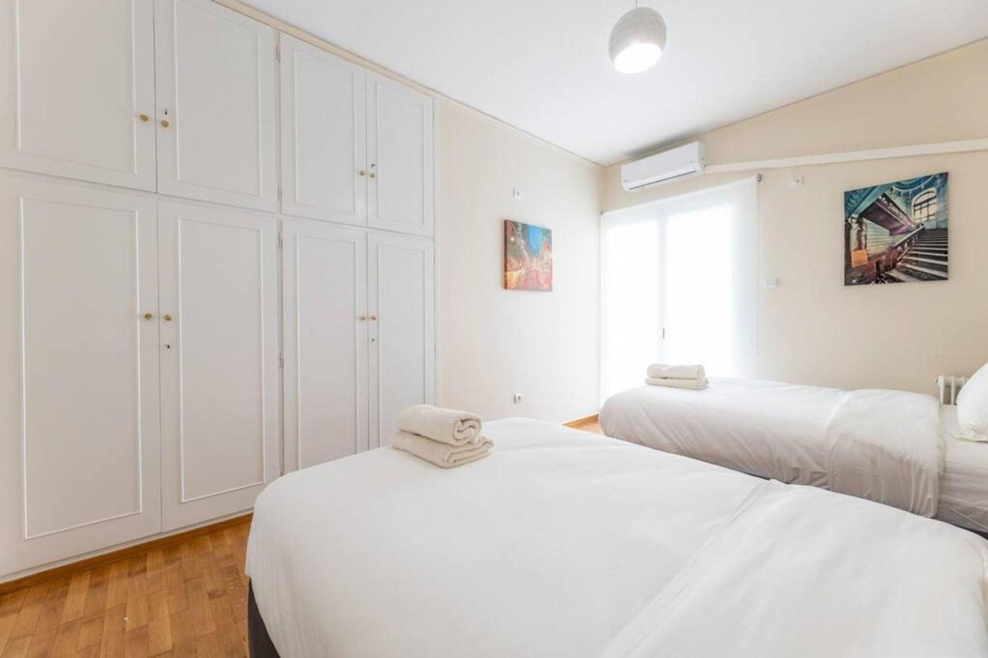 Amfitritis Family Lux Apartment At Palaio Faliro Atene Esterno foto