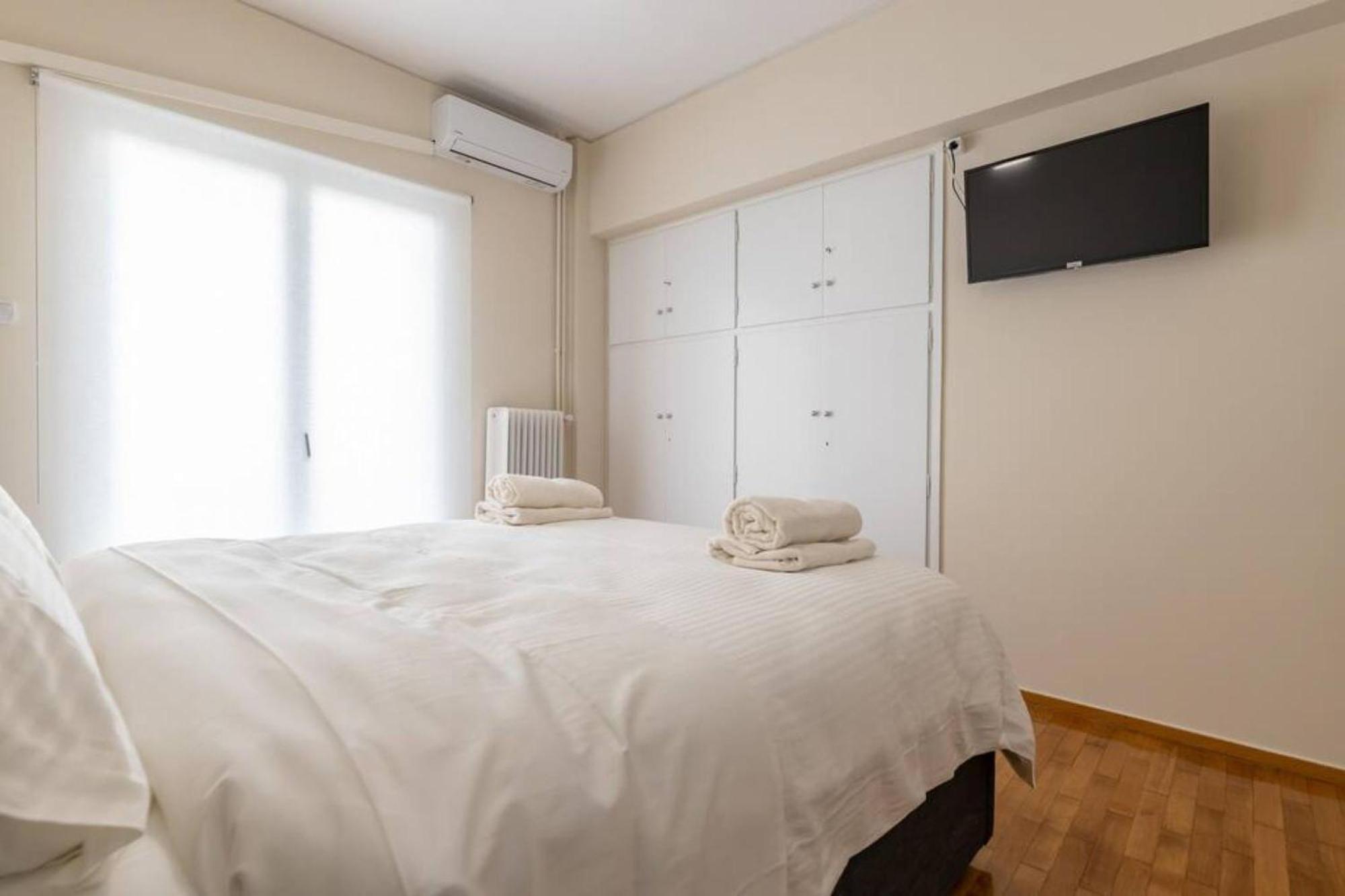 Amfitritis Family Lux Apartment At Palaio Faliro Atene Esterno foto