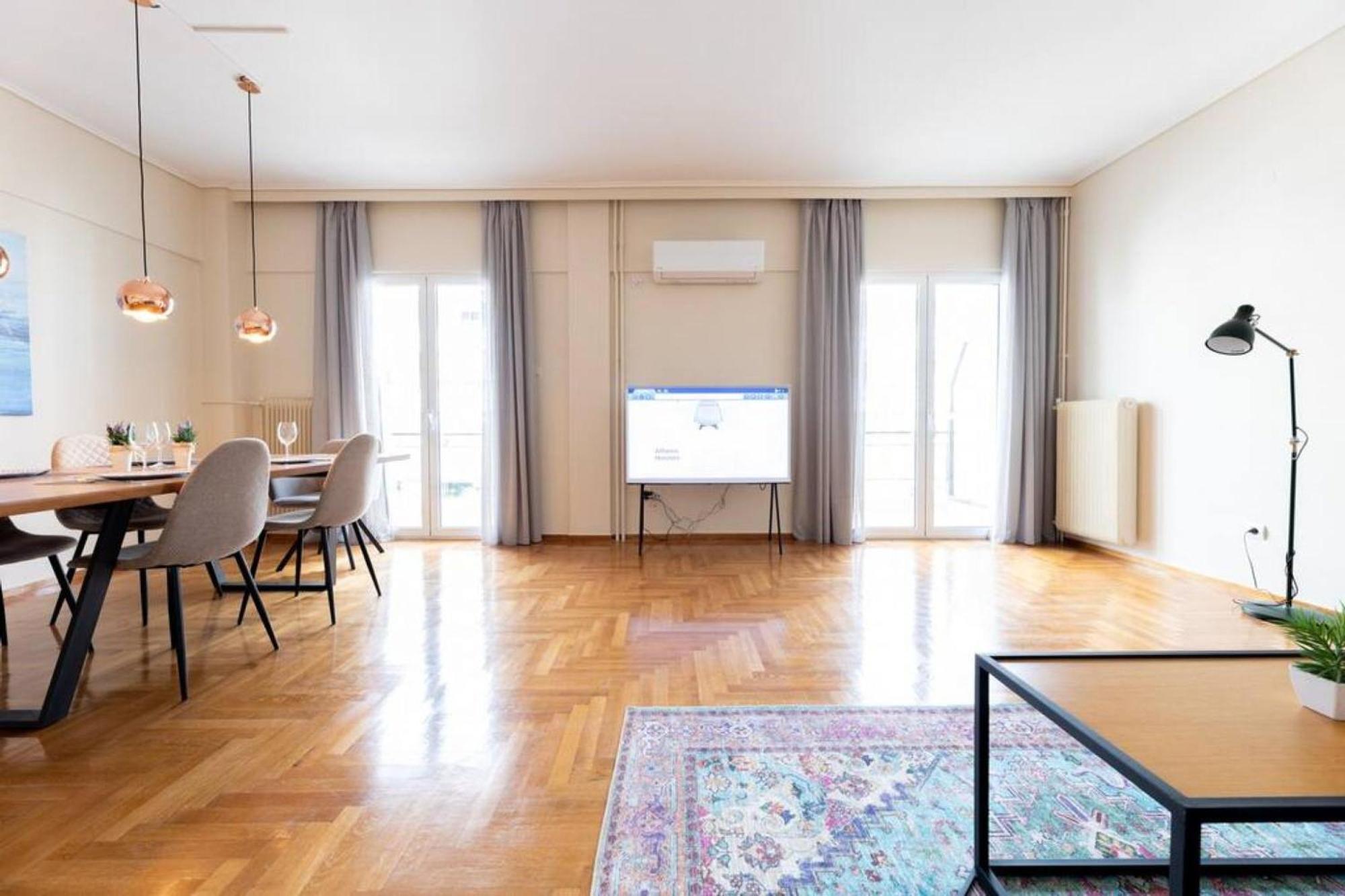 Amfitritis Family Lux Apartment At Palaio Faliro Atene Esterno foto