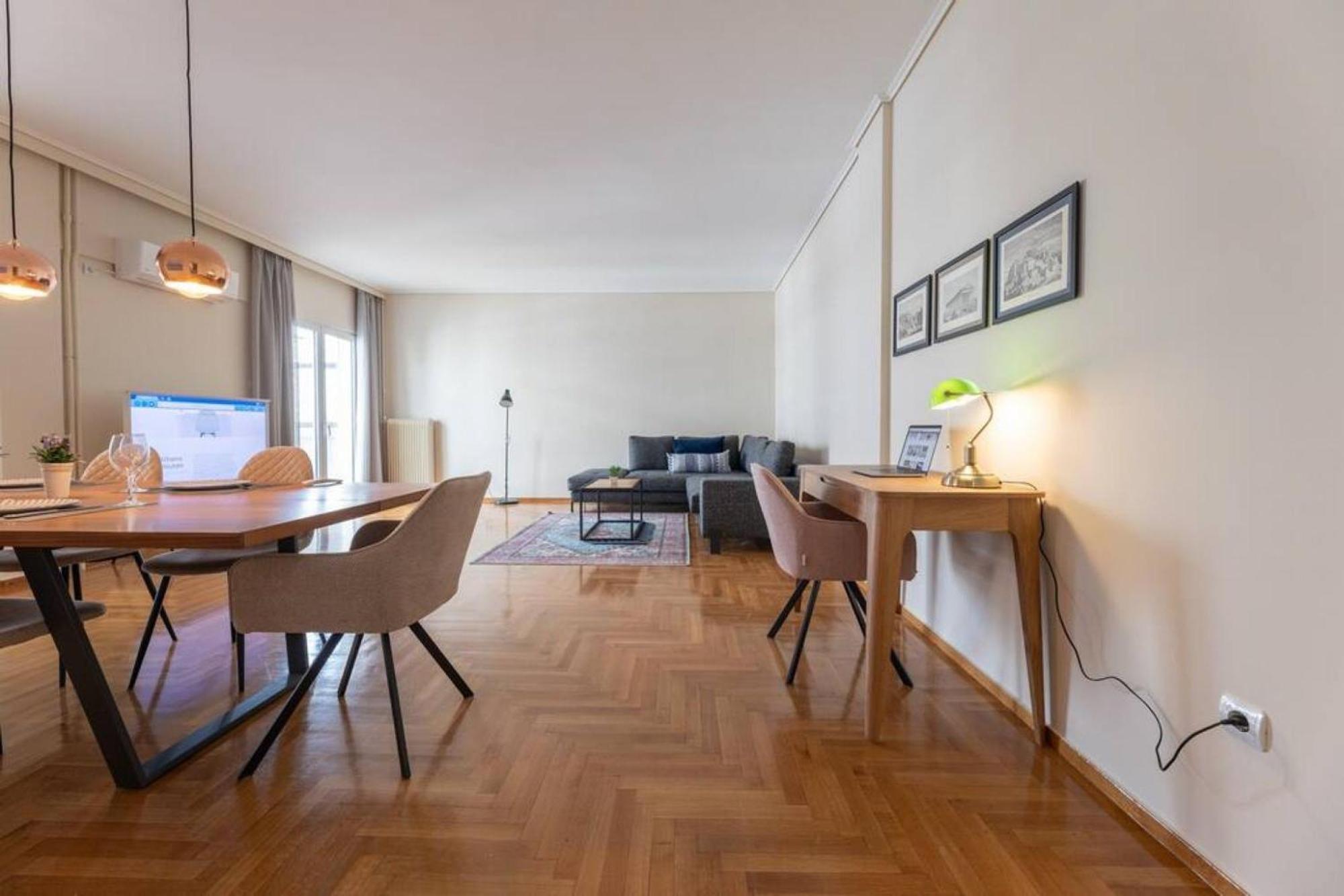 Amfitritis Family Lux Apartment At Palaio Faliro Atene Esterno foto