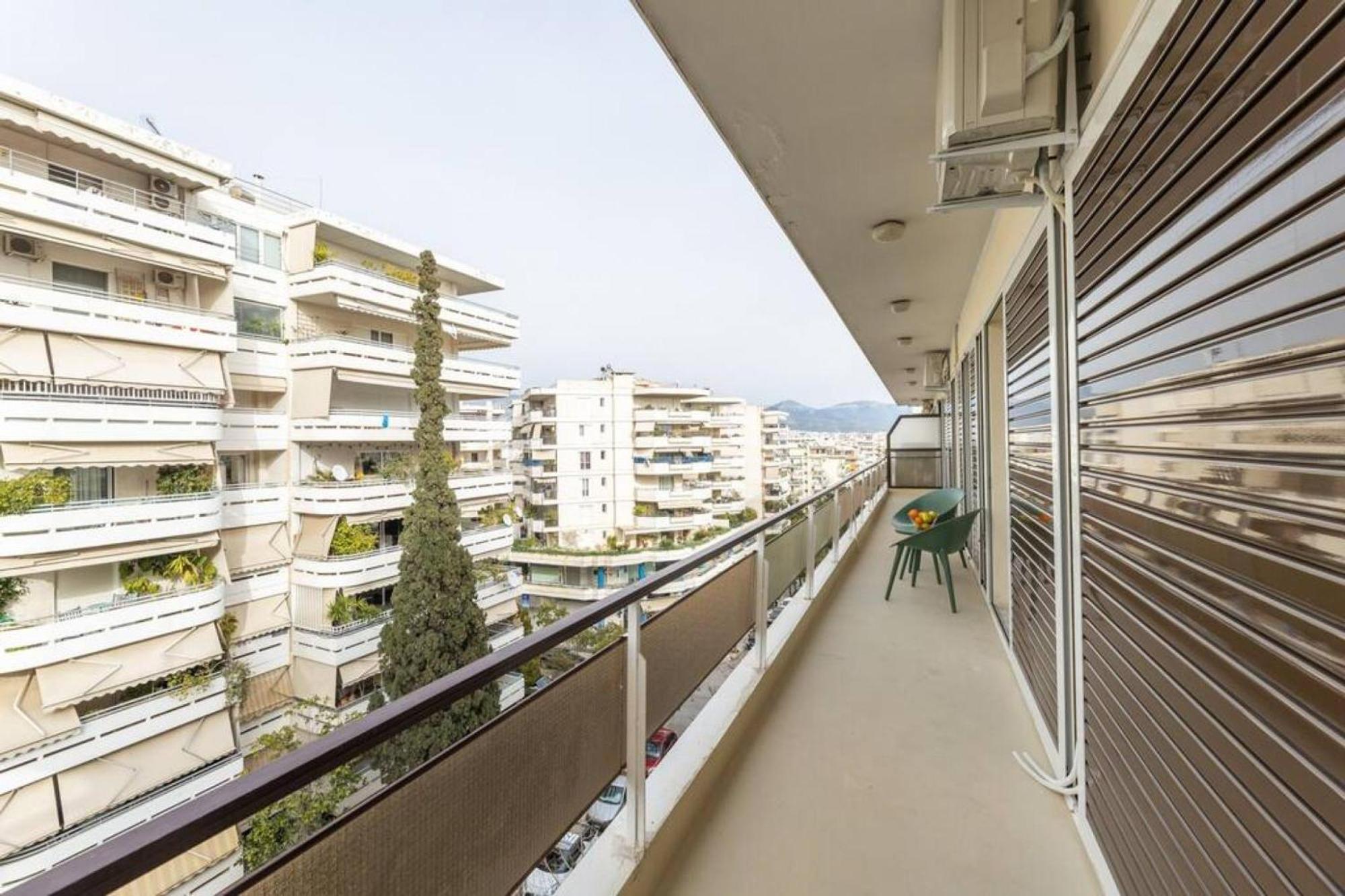 Amfitritis Family Lux Apartment At Palaio Faliro Atene Esterno foto